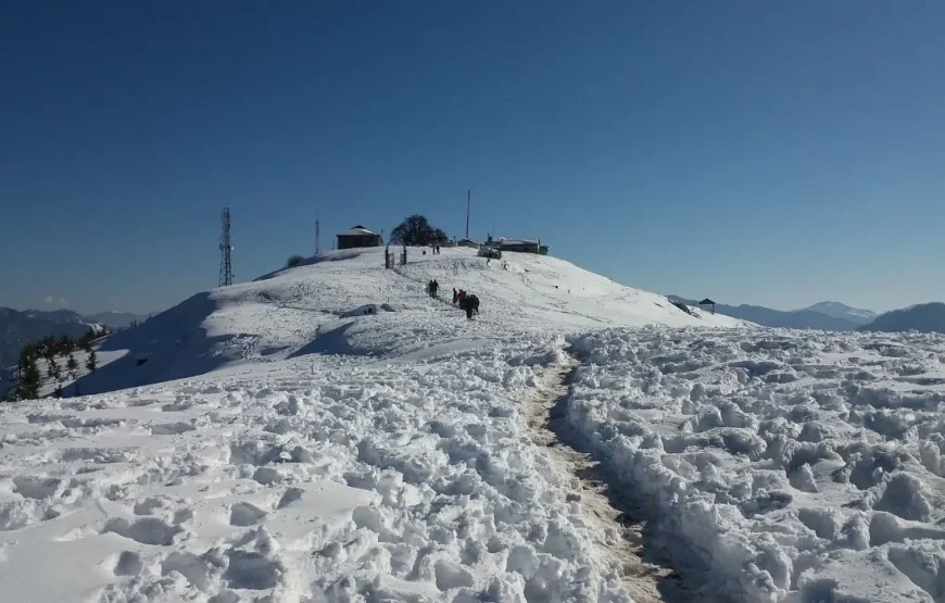 Bijli Mahadev Trek in Kullu