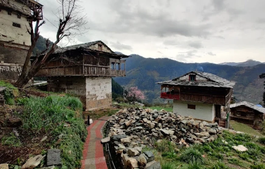 Chehni Kothi Trek