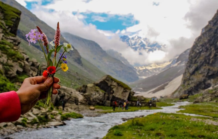 Hampta Pass With Chandratal(5N6D)