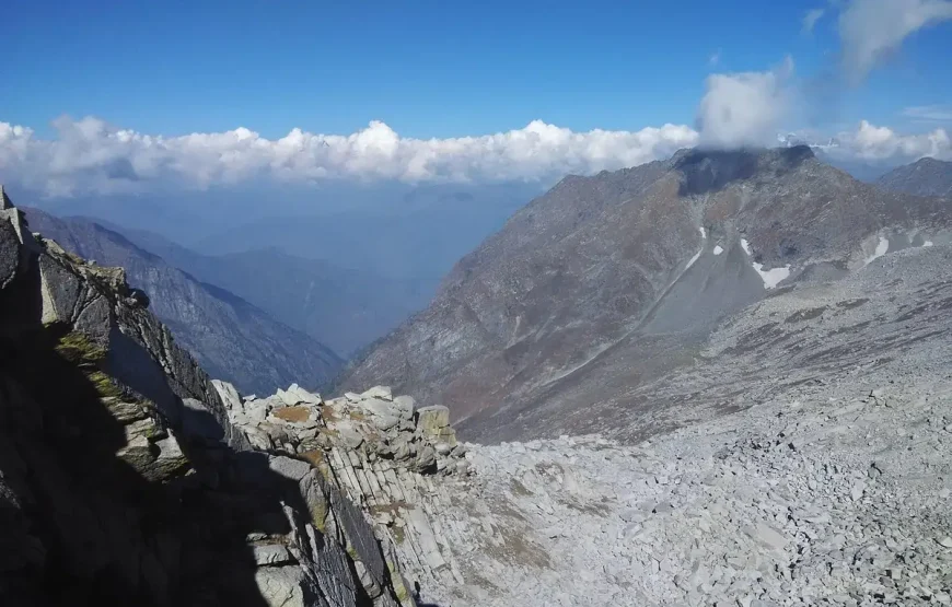 Indrahar Pass Trek 3N4D