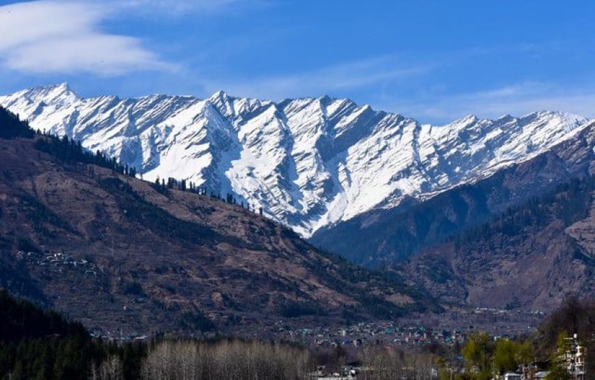 Paragliding in Manali