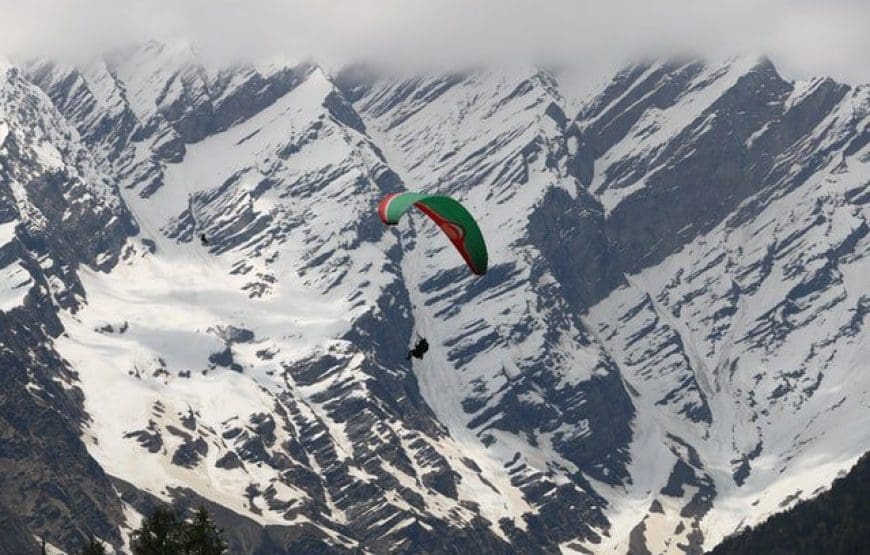 Paragliding In Manali