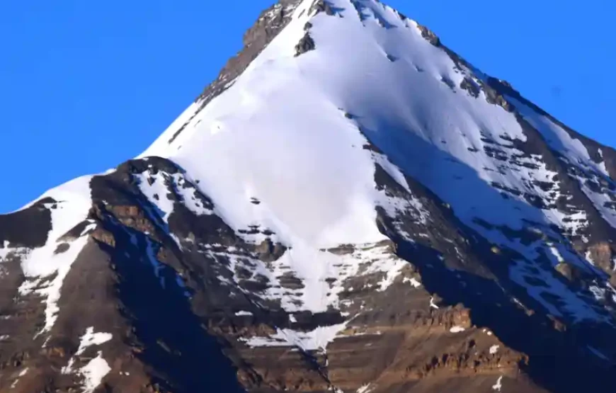 Kanamo Peak Trek